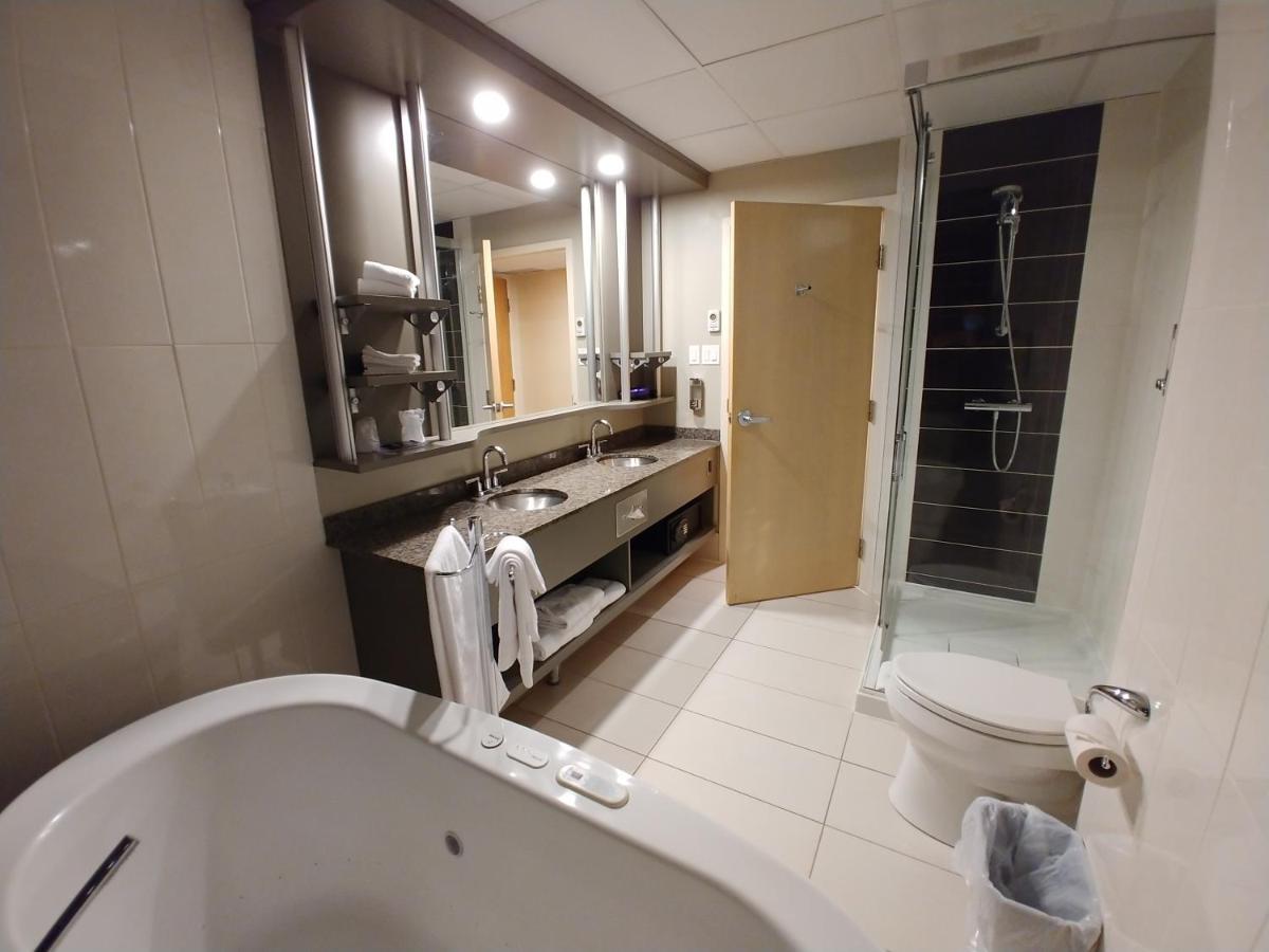 Hôtel&Suites Le Dauphin Québec Extérieur photo